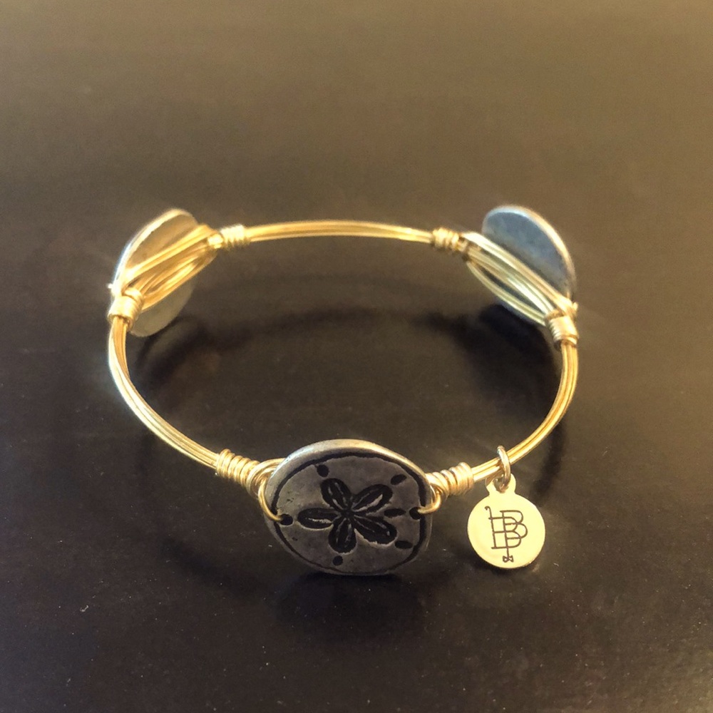 Bourbon and Bowties Sanddollar Bangle